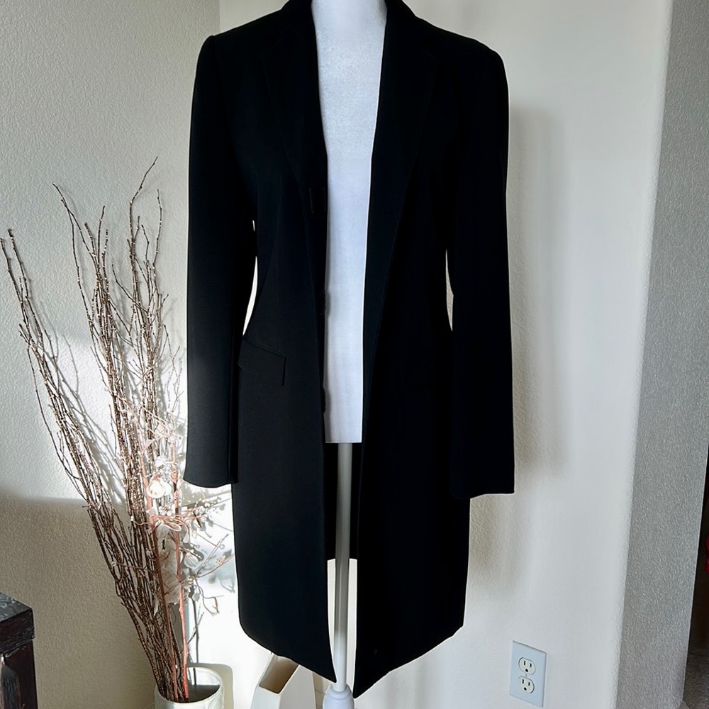 V collection black long coat with Velcro closure